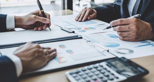 Anthropic Under Pressure: Supply-Chain Risk Designation Sparks Market Uncertainty