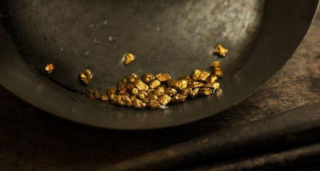 GreenTech Metals Shares Leap 42% on High-Grade Gold-Copper Discovery at Whundo