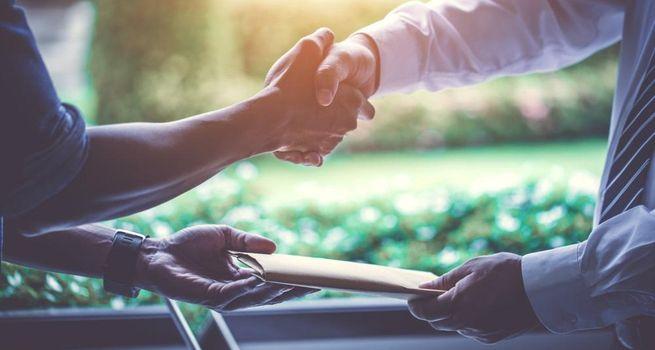 Helia Group Under Pressure as Brokers Issue Cautious Ratings Amid Industry Headwinds