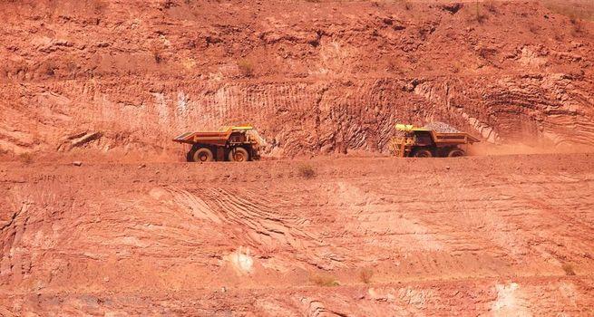 Fortescue Delays Iron Bridge Ramp-Up, Targets Full Capacity by FY 2028