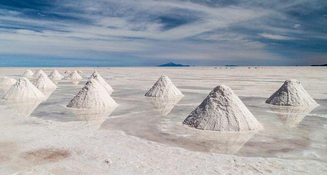 Lake Resources Rises 14.8% as FEED Study Completion for Kachi Lithium Project Boosts Infrastructure Outlook