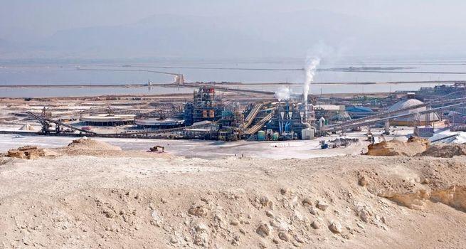 This ASX Coal Miner Slides 5.49% Today Despite Record Production and Cost Efficiency