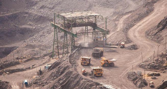 Solstice Minerals (ASX:SLS) Shares Surge 54% on Tuesday After Nanadie News