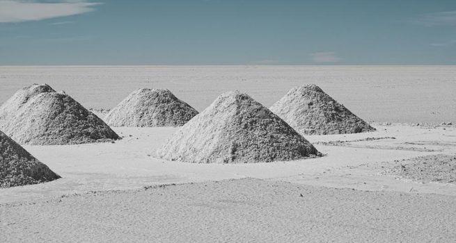 Top Six Lithium Stocks to Buy on ASX: Riding the Battery Metal Recovery