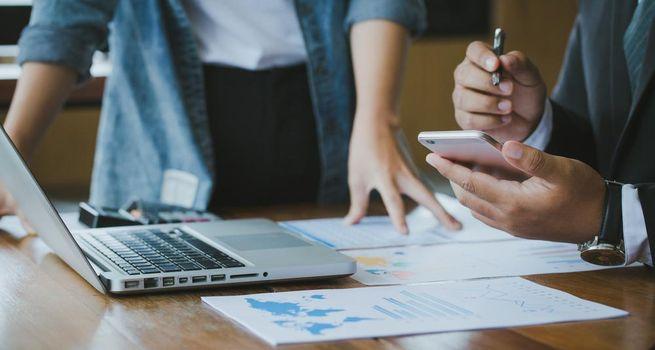 Adairs (ASX:ADH): Home Decor Demand and Stable Dividends Keep Investors Watching