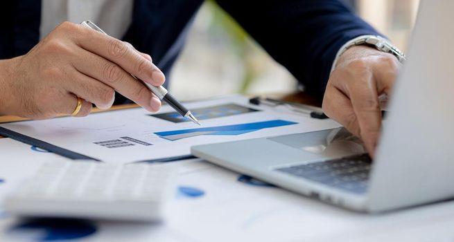 Data#3 Ltd (ASX: DTL) Shares Fall on IT Spending Caution and Margin Concerns