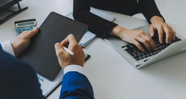 Coles Group (ASX:COL): A Defensive Retail Stock Backed by Favourable Grocery Demand