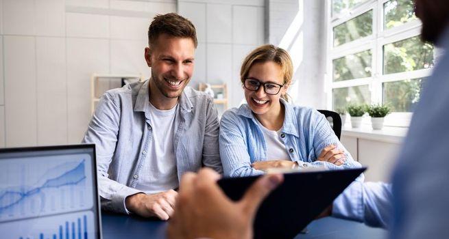 PIMCO Short Term Active Yield Active ETF (ASX:EARN) Analysis – Monthly Income with Short-Term Bond Exposure