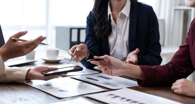 Centuria Capital (ASX:CNI) Stock Drops 5.7% Amid Market Volatility: Why Shares are Under Pressure?