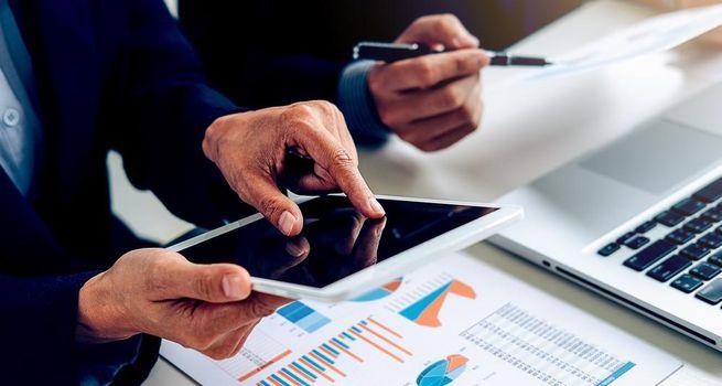 Lendlease Shares Slip as Impairments Overshadow $4B Order Book