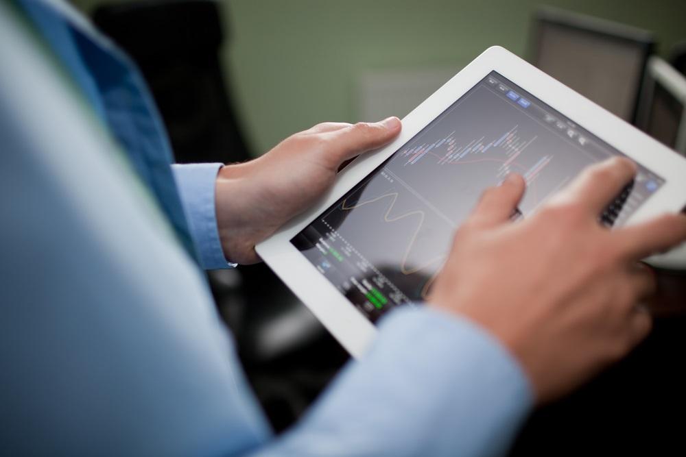 ASX Movers: AQZ, CGS, and CKF Rise on Asset Sales, Profit Guidance, and FY25 Results