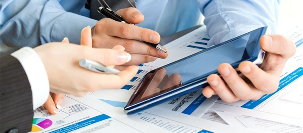 2 Stocks to watch – FGX, AD8