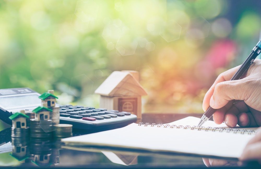 Are These 3 Small-Cap Stocks Presenting Any Buying Opportunity for Investors- QRI, DRO, BUD