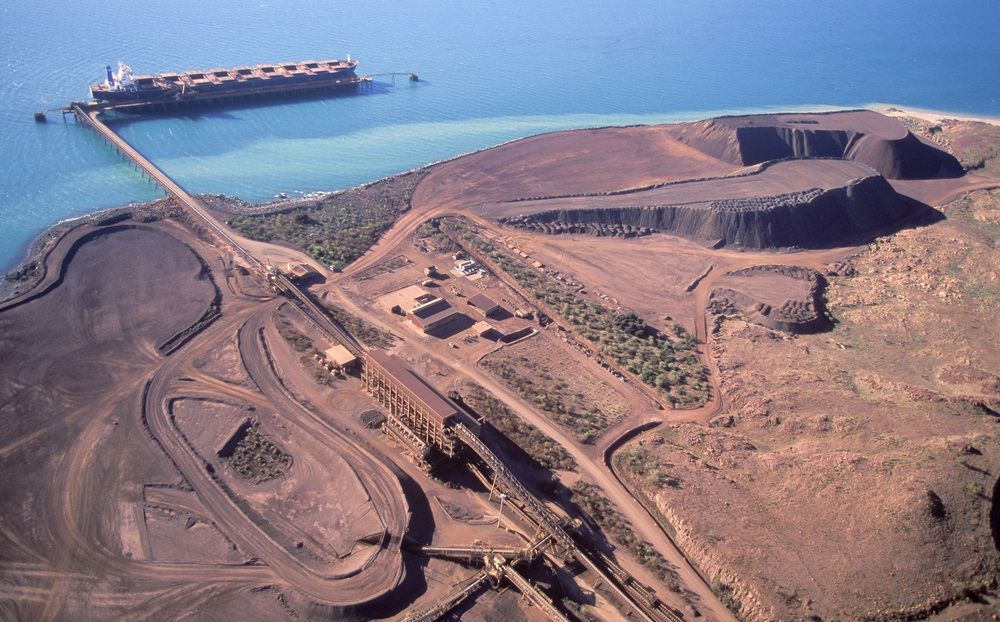 Why Should Investors Hold These 2 Metals and Mining Players- FMG, SLR