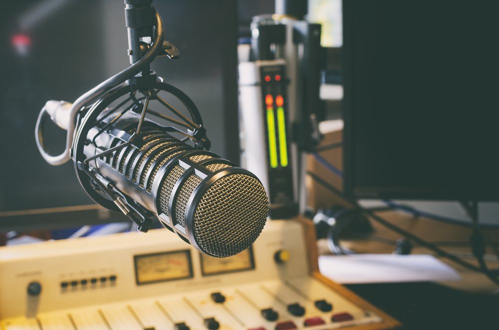 Are These 3 Communication Services’ Stocks Worth a Buy for Long-term Perspective - SXL, IGL, 5GN