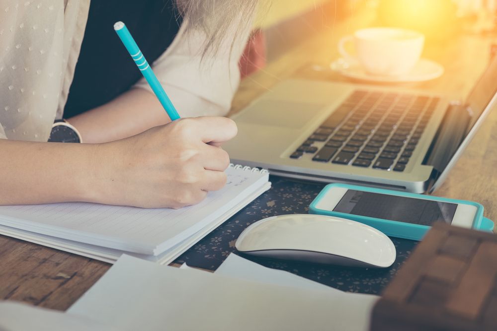 2 US Stocks Under Investors’ Radar: 17 Education & Technology Group & Trevena