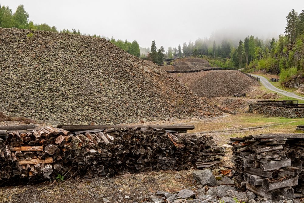 2 Mineral Exploration Stocks on Investors’ Radar- ASO, ESS