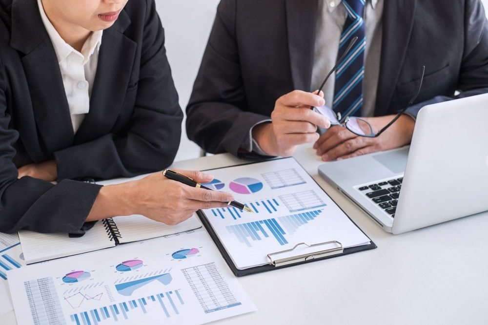 Are These Software & Services’ Stocks Offering Buy Opportunities- KYK, DOU