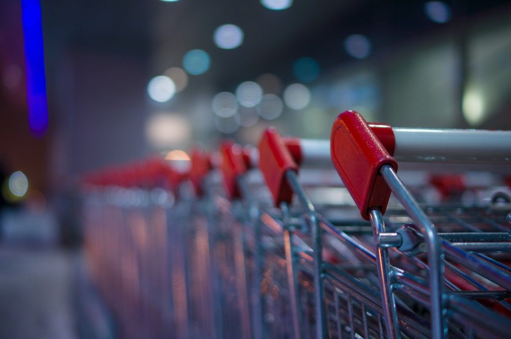 How are These Retail Stocks Progressing Amid Current Scenario- SUL, VTG