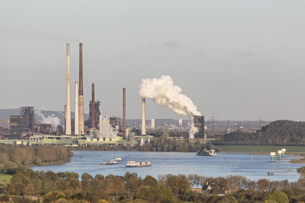 One Battery Stock for Investors’ Consideration – EAF