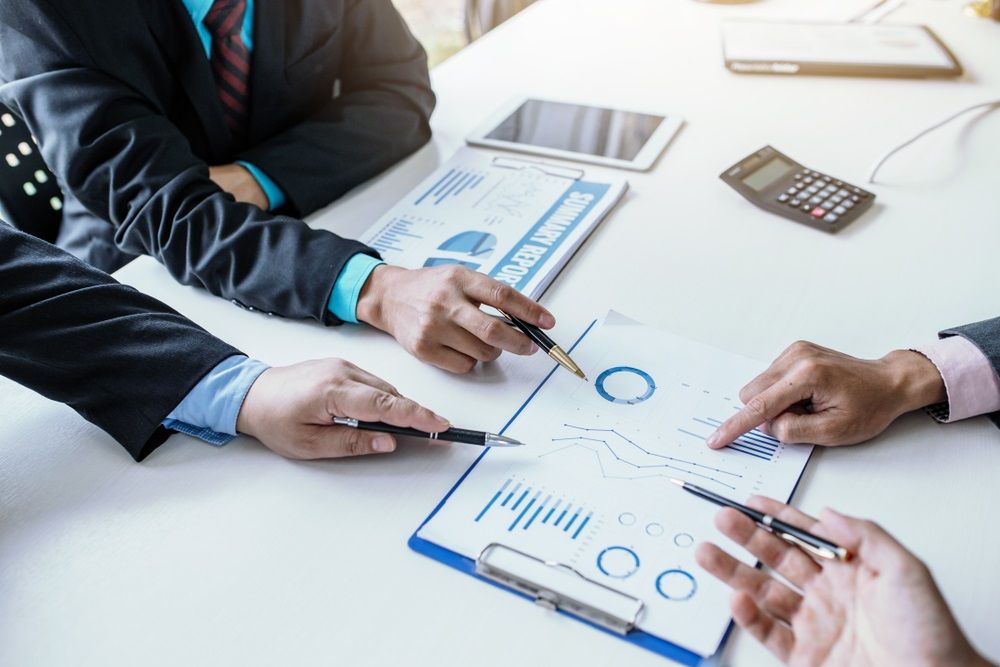 Should You Buy these Financials Stocks- MFG, VGI