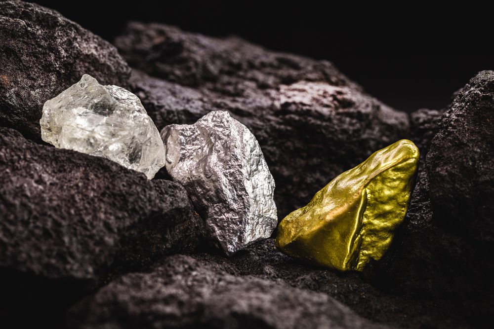 Should you Speculate on these 2 ASX Stocks at Current Levels - CMM, KAR?