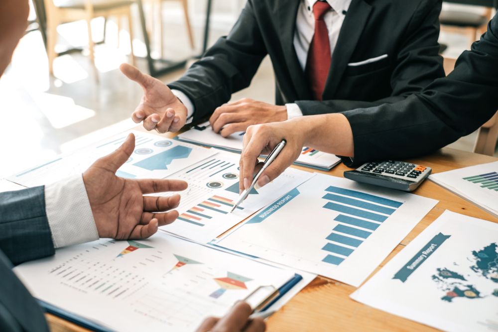 Should you Consider these 2 Dividend Paying Stocks from Banks & Diversified Financials Space – MAF, RMC