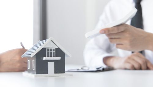 Should You Consider this Dividend Paying Stock Amid Current Volatile Market – DHG?