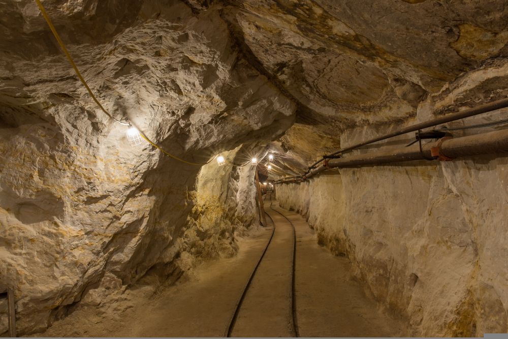 One Stock from the Silica Sand Mining Business to Speculate On Amid Current Volatile Market – VRX