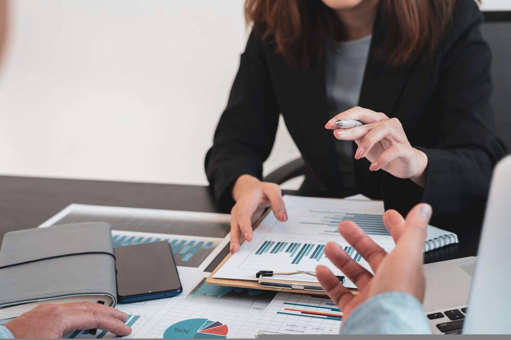 Is it Prudent to Liquidate This Investment Management and Fund Operator Stock - SOR