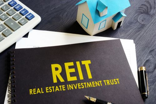 Can this Commercial REITs Stock Perform Amidst Challenges – COF?