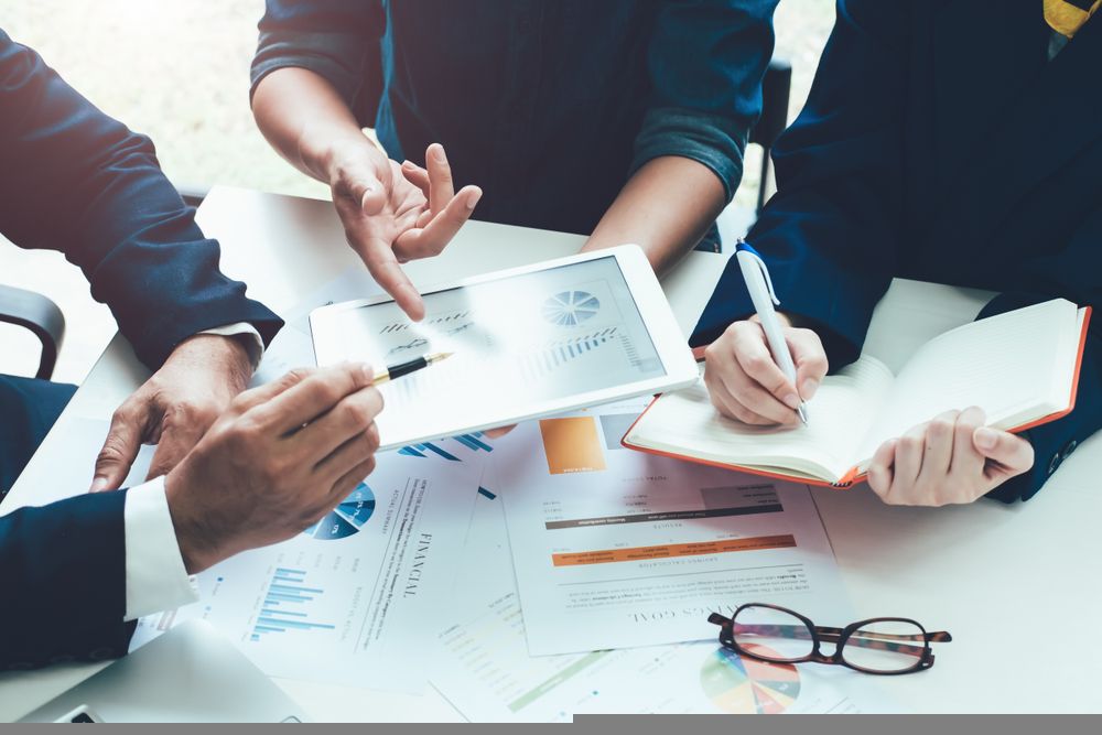 How is Business Trending in this Financial Services Stock – LFG
