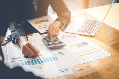 How is the Business Trending on this Financial Services Stock – LFG?