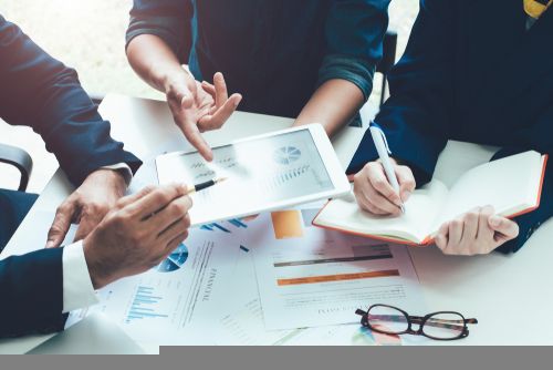 One Commercial Services Stock to Benefit from Margin Expansion & Orderbook Growth - SGF