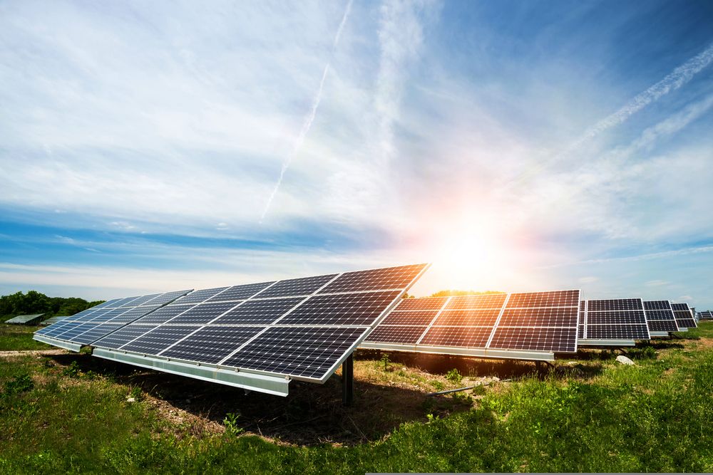One NASDAQ- Listed Renewable Energy Equipment Stock at Support Levels – Sunrun Inc