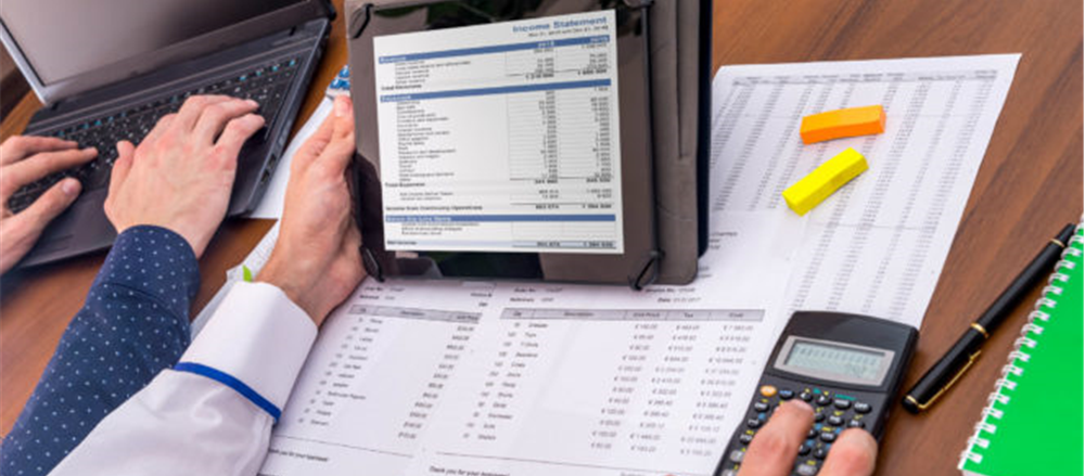 2 Growth Stocks - XRO, CGL