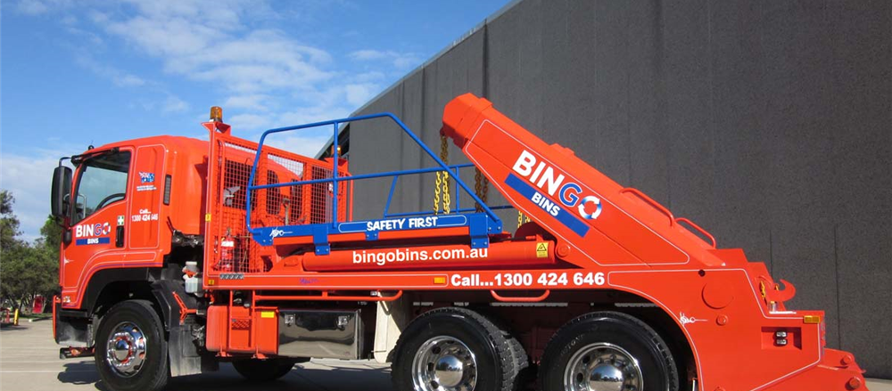 Are Bingo Industries and Greencross good stocks for growth or income?  