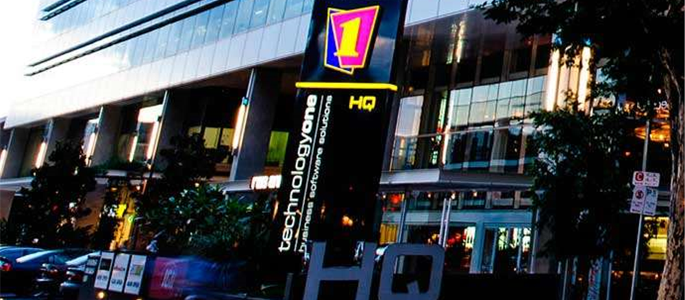 2 Tech stocks – Should you buy: TNE and APX?  