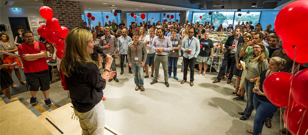 2 Online Stocks – REA, CAR