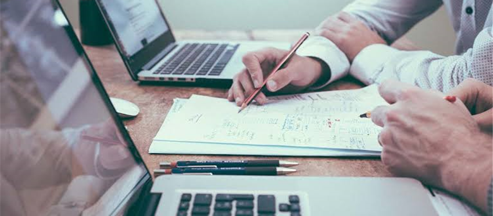 4 Financial Sector Stocks - VUK, BEN, CGF BOQ 
