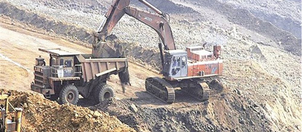 2 small-cap stocks - AVQ and EDE 