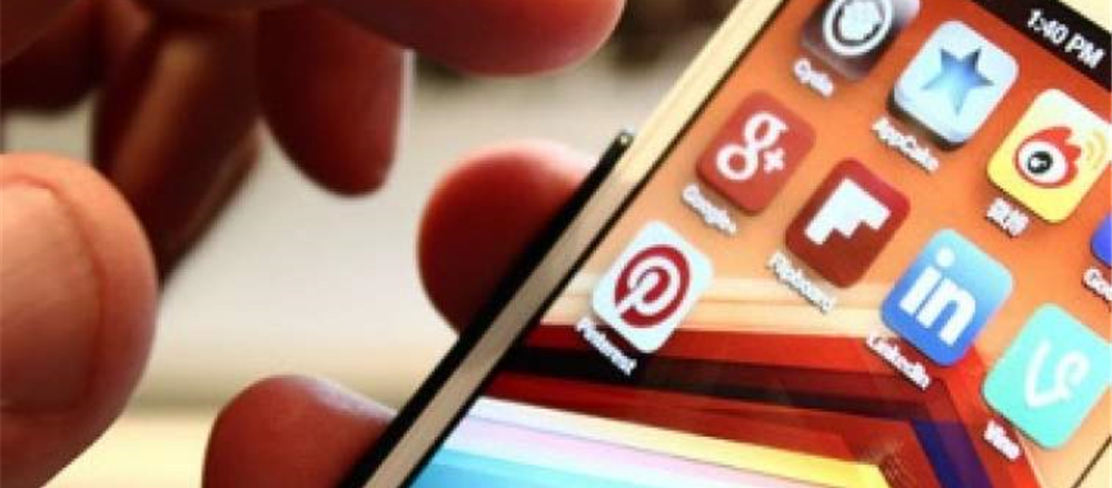  3 IT Stocks - BUD, CGL, SYT 