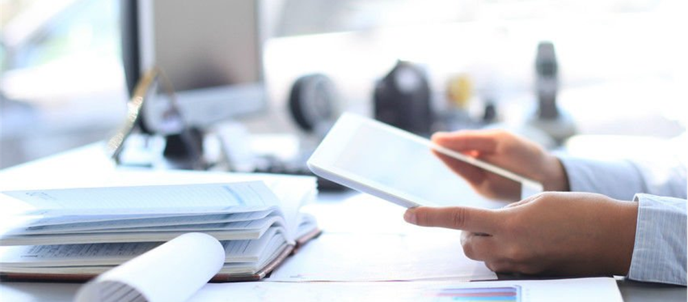 Should You Sell Out of Smart Group – SIQ