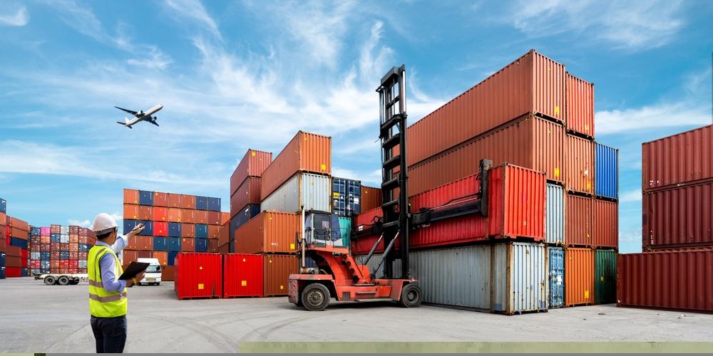 How Is This Transportation Stock Performing – CNI