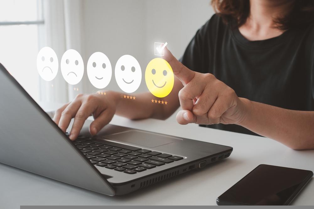 One Consumer Services Stock Banking on Increasing Active Users - JIN