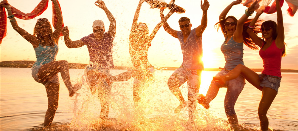 Should you Sell this Leisure Goods Stock – FUN?